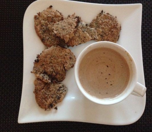 Schoko-Nuss-Makronen