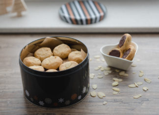 Marzipanplätzchen mit Schokolade