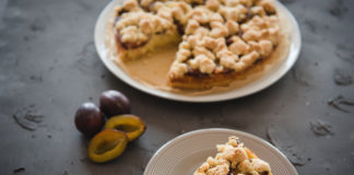 Zwetschgen-Pudding-Kuchen mit Streuseln aus dem Thermomix