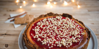 Weihnachtskäsekuchen mit Guss