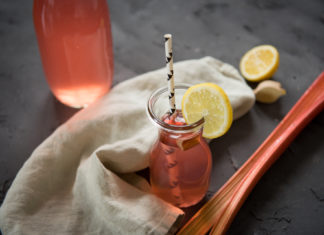 Rhabarberschorle selber machen – super einfach!