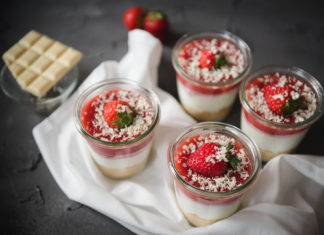 Erdbeer-Cheesecake im Glas, perfektes Sommerdessert