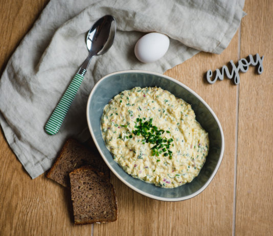 Eiersalat/Eierbrotaufstrich, perfekt für Osterbrunch