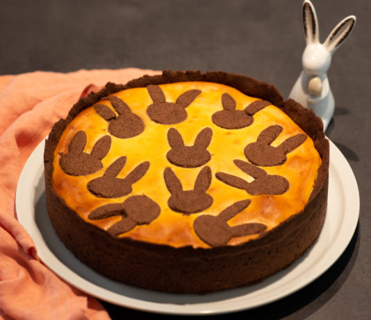 Oster-Zupfkuchen mit Pfirsichen