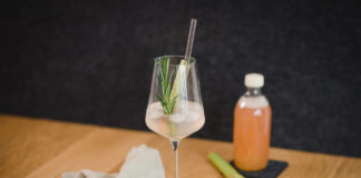 Rhabarber Spritz, Sommercocktail alkohlfrei